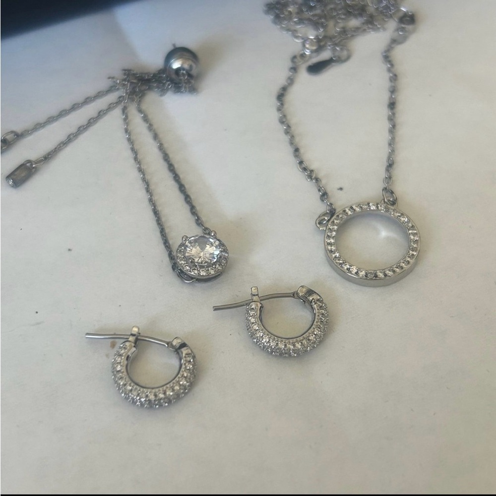 Swarovski Silver Necklace, earrings and bracelet Set with Clear Crystals